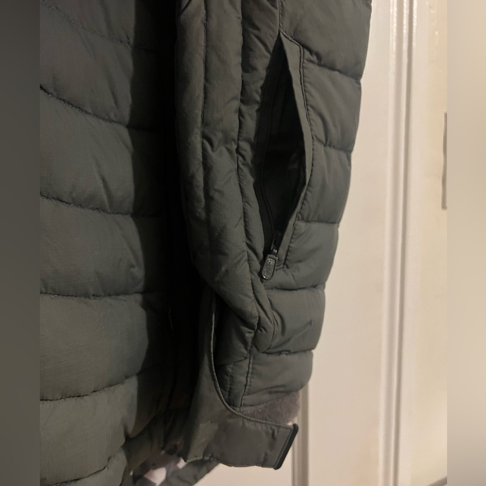 Gray Puffer Jacket - image 7